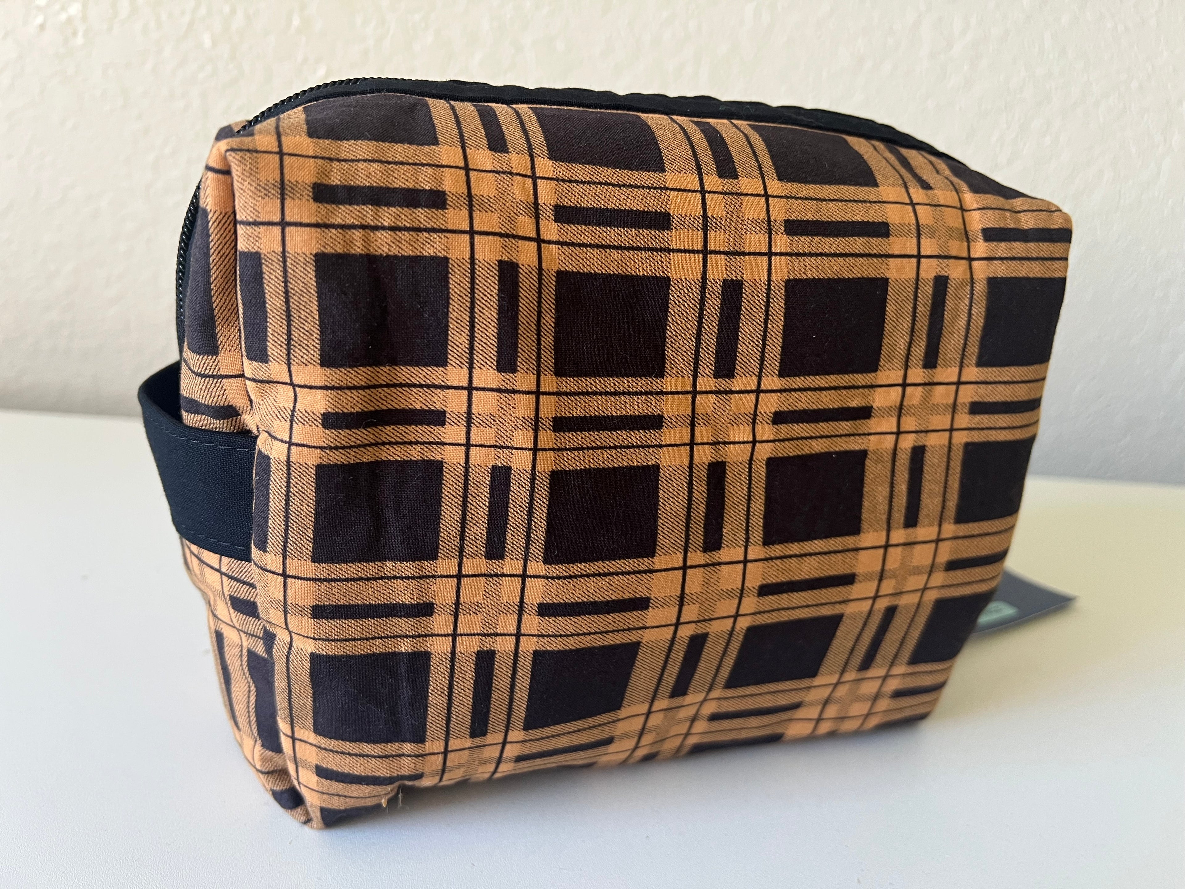 Large Boxed Zipper Pouches