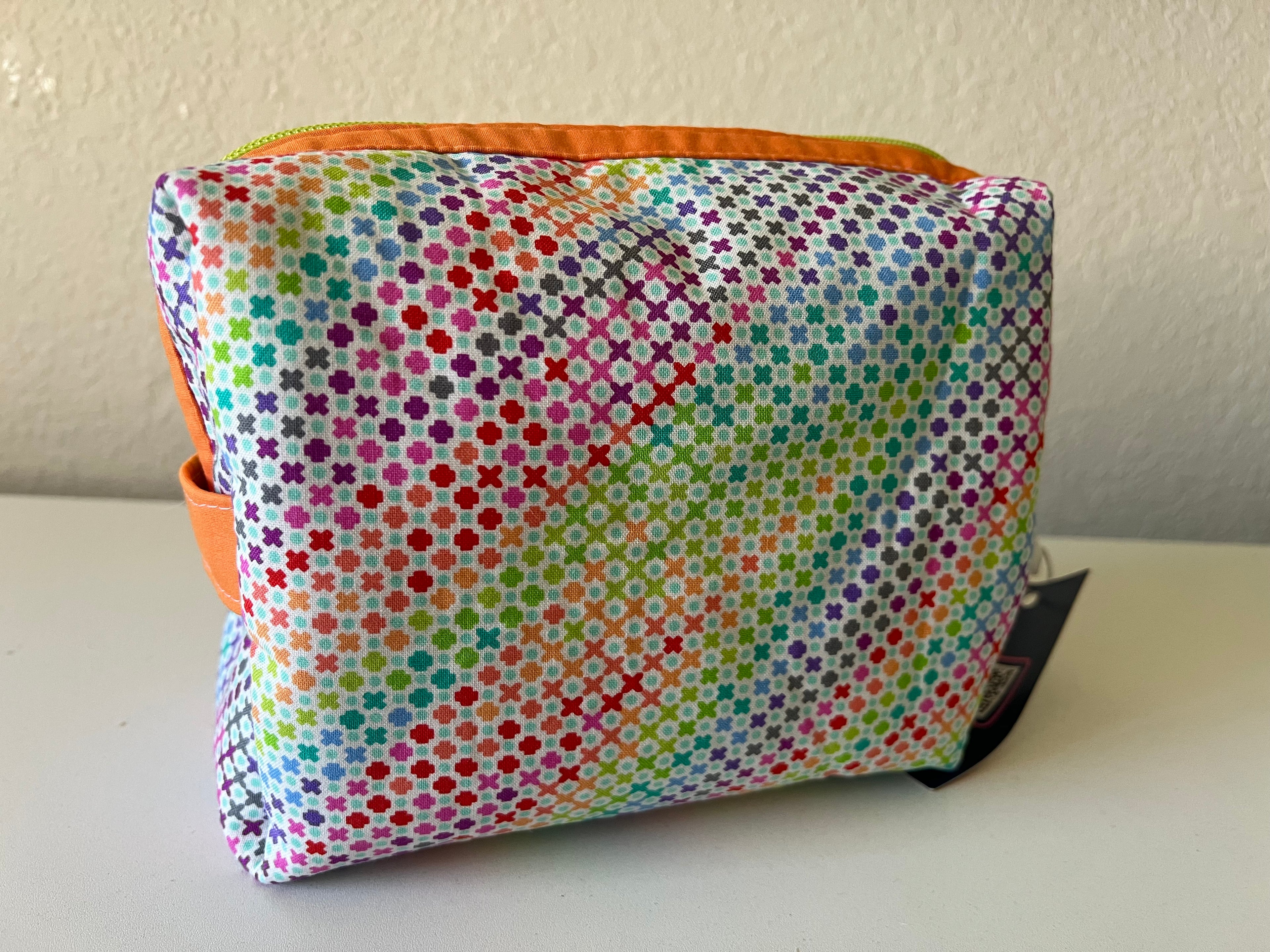 Large Boxed Zipper Pouches