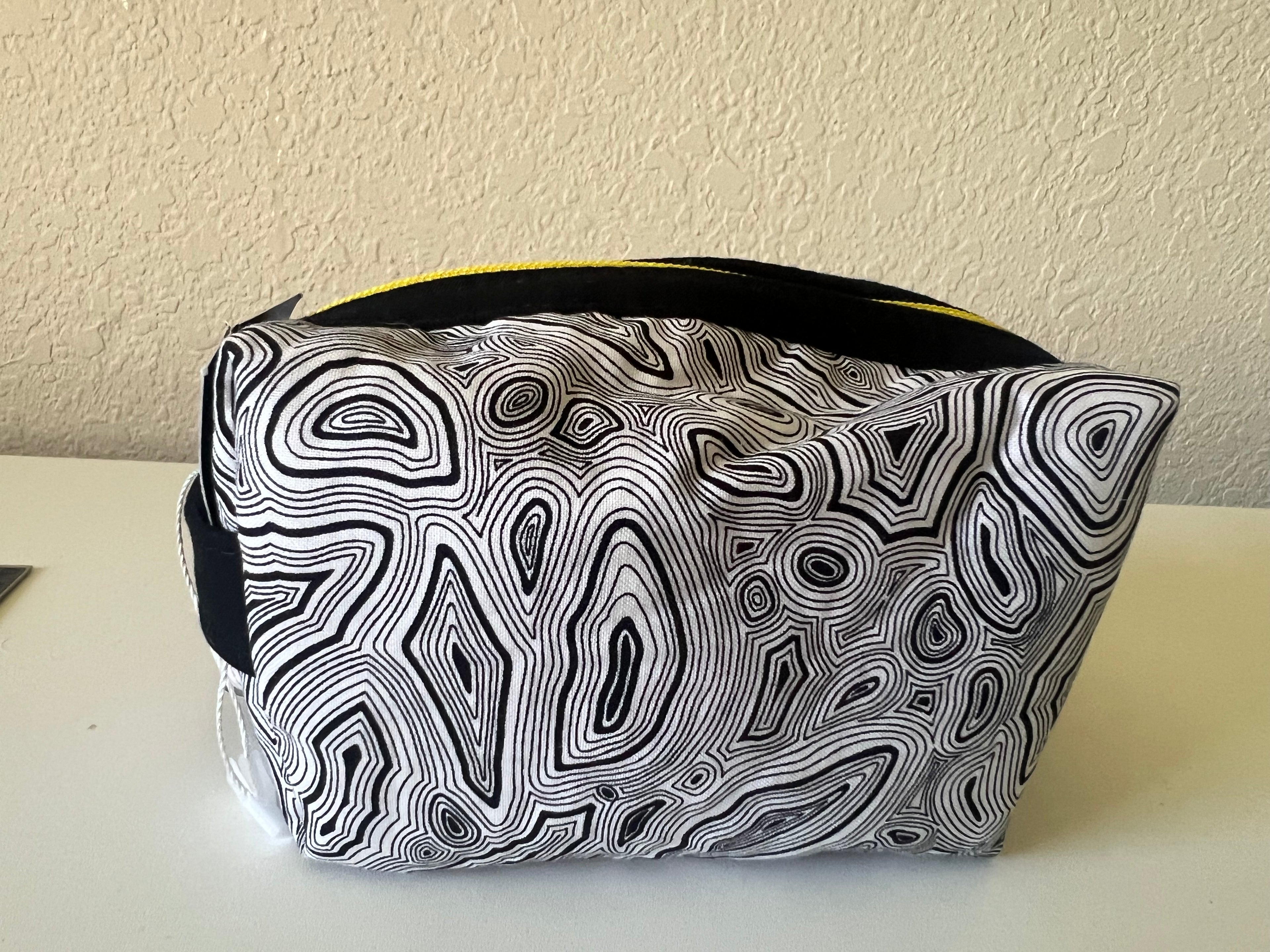 Small Boxed Pouches